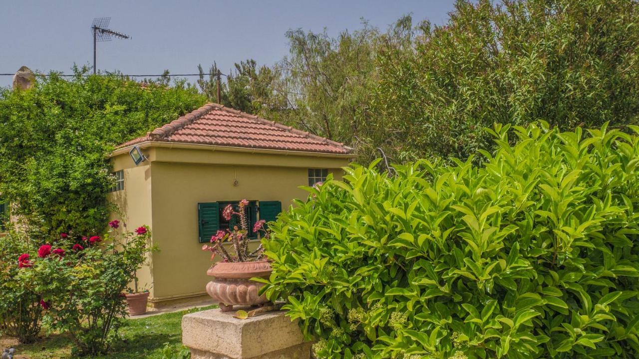 Sylvia'S Guest House Kavrokhorion Экстерьер фото